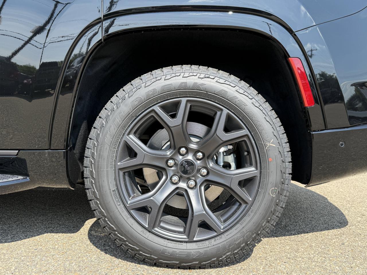 2026 Jeep Grand Wagoneer Upland 4x4 SUV | 3L Hurricane | 3 Row Seating | Leather | Dual Pane Pano Sunroof | 12IN Touchscreen Redwater AB