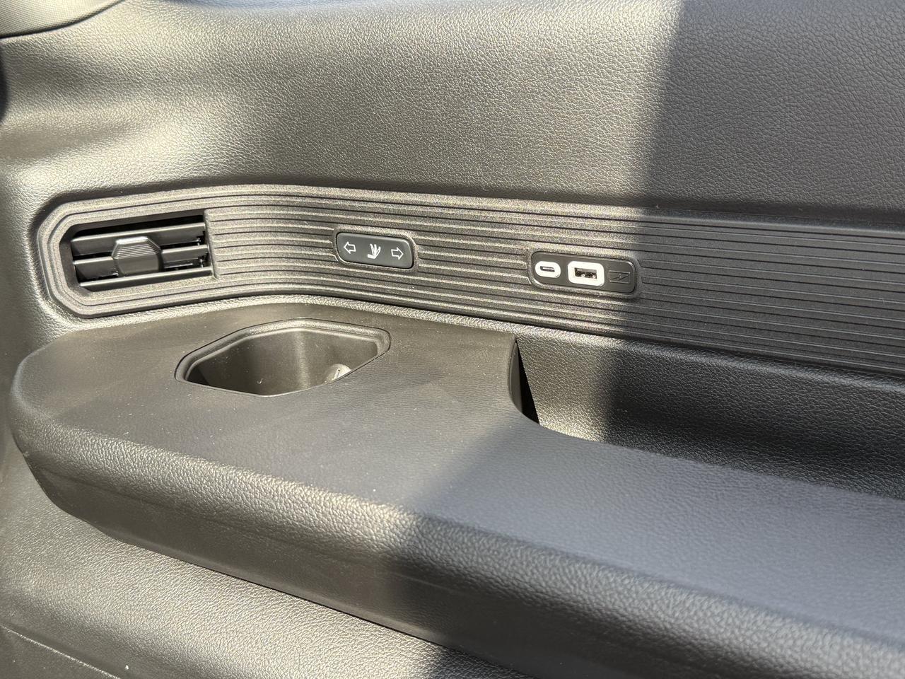 2026 Jeep Grand Wagoneer Upland 4x4 SUV | 3L Hurricane | 3 Row Seating | Leather | Dual Pane Pano Sunroof | 12IN Touchscreen Redwater AB
