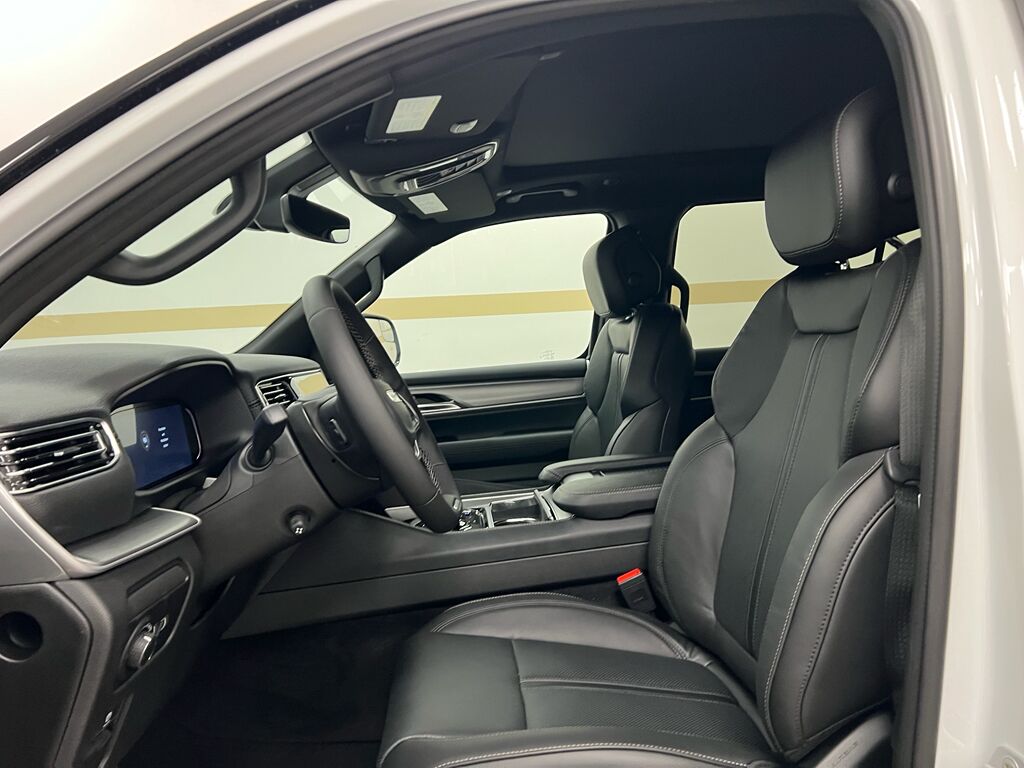 2026 Jeep Grand Wagoneer Upland Gasoline