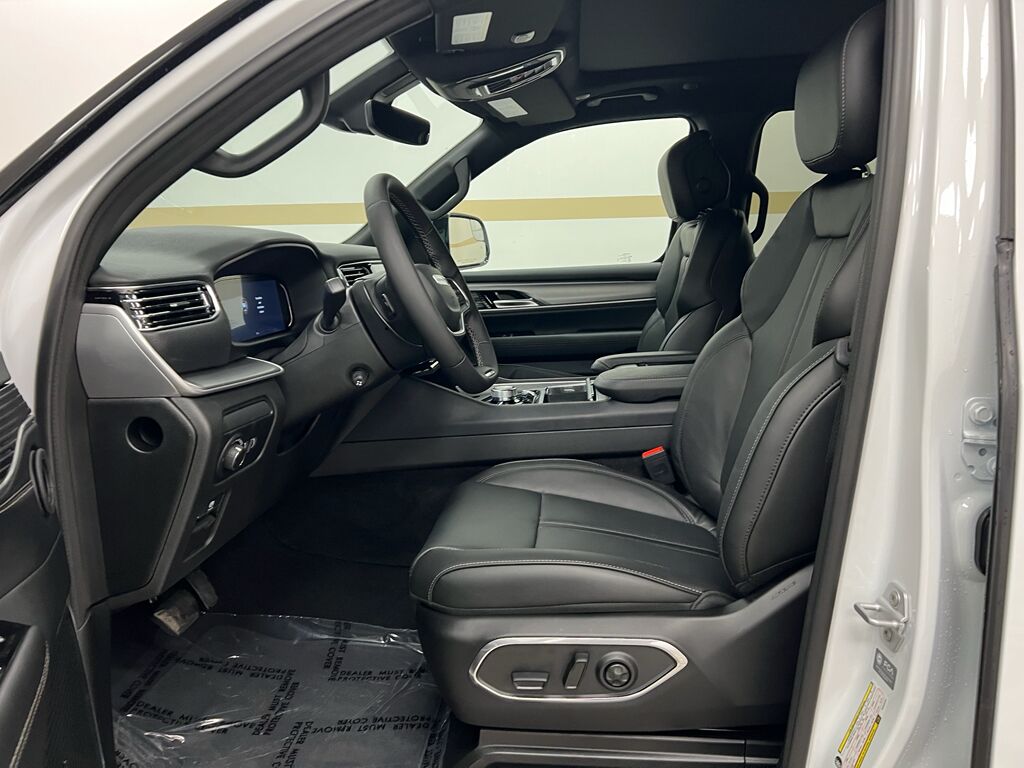 2026 Jeep Grand Wagoneer Upland Gasoline