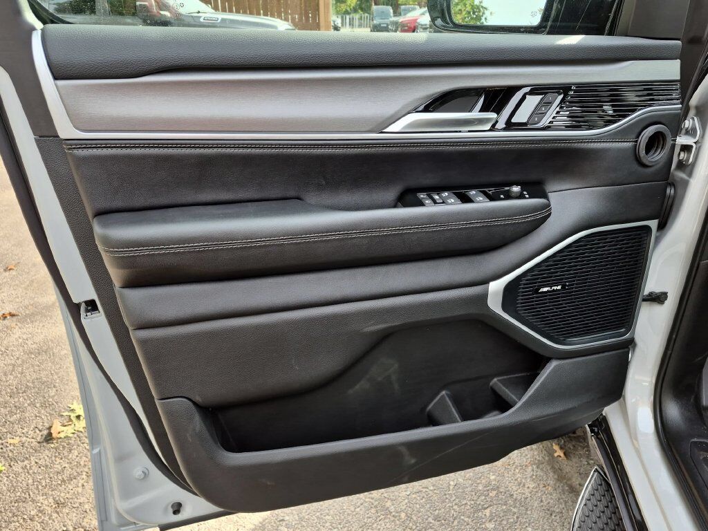 2026 Jeep Grand Wagoneer Upland Gresham OR