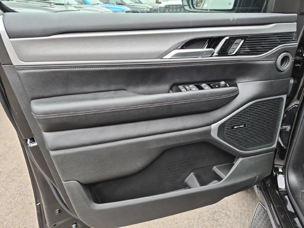 2026 Jeep Grand Wagoneer Upland Gresham OR