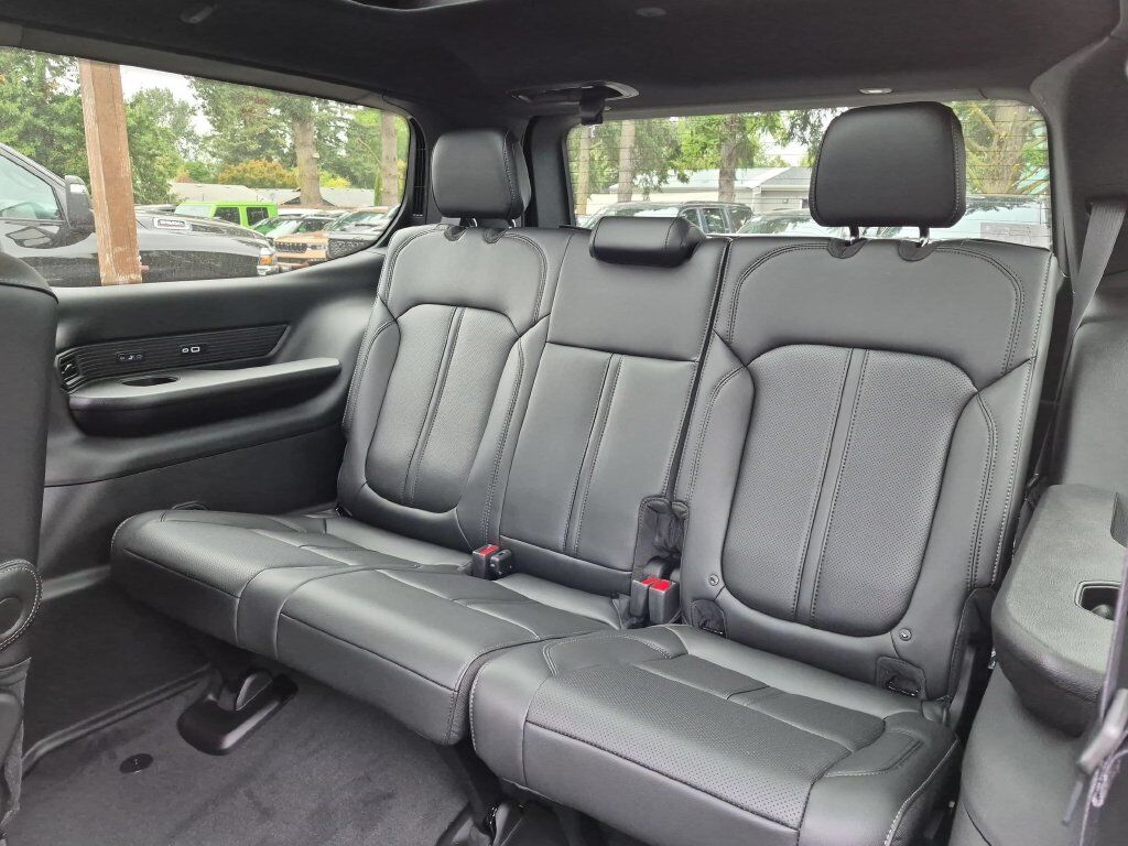2026 Jeep Grand Wagoneer Upland Gresham OR