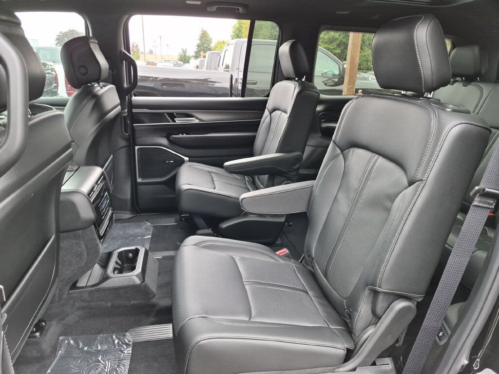 2026 Jeep Grand Wagoneer Upland Gresham OR