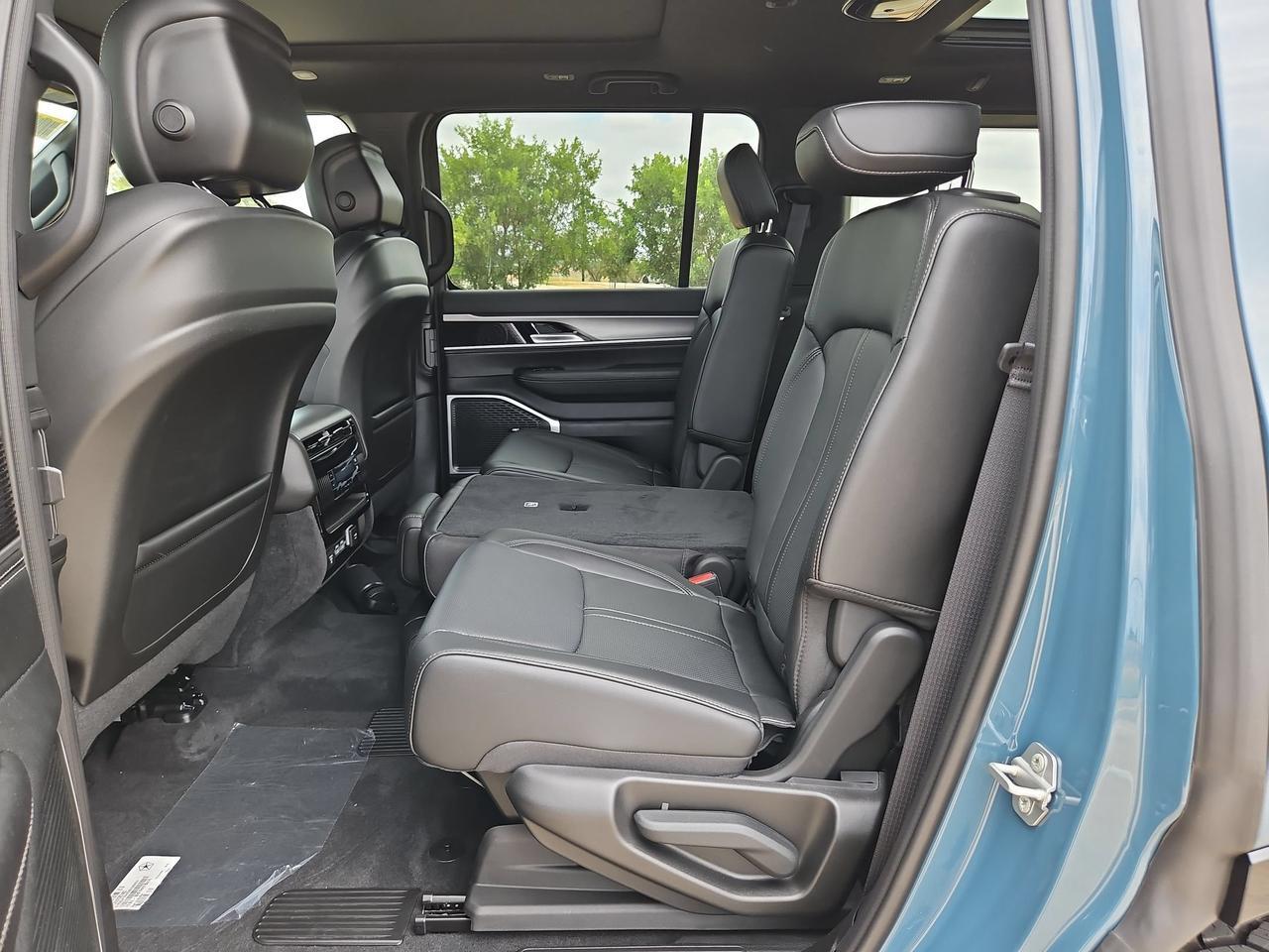 2026 Jeep Grand Wagoneer Upland Castroville TX