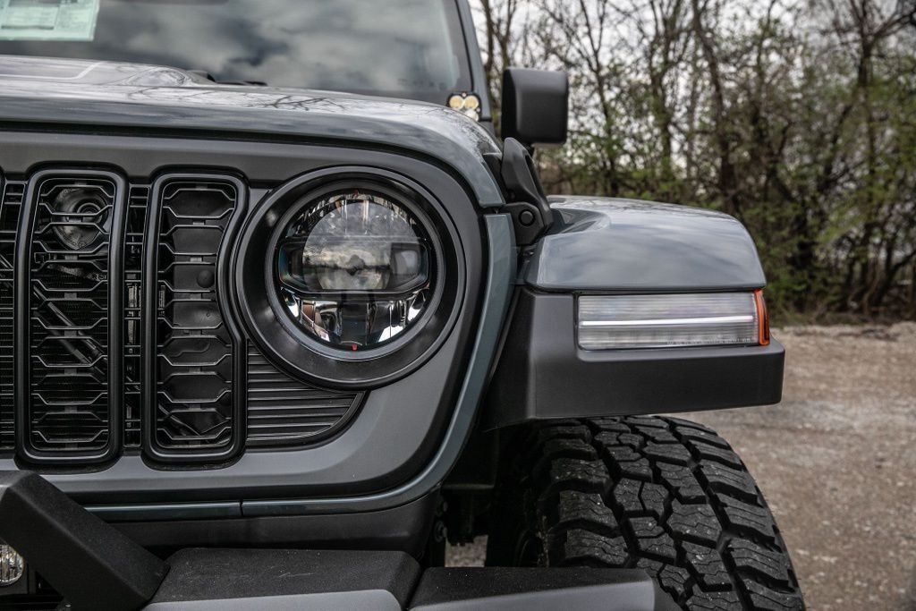 2026 Jeep Wrangler 2-DOOR RUBICON X Orange MA