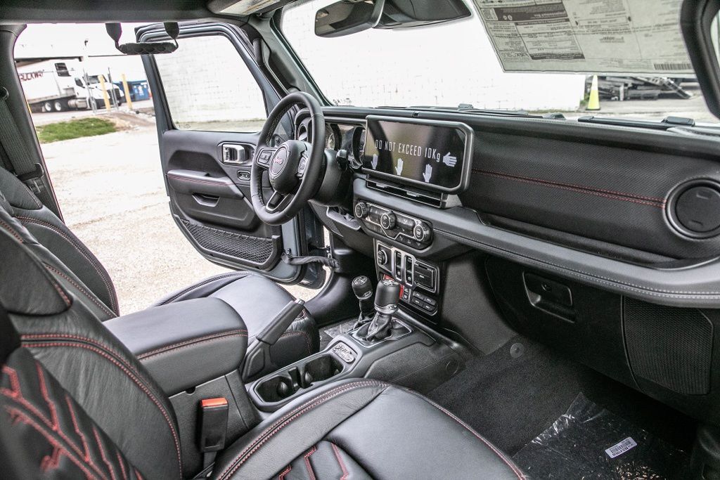 2026 Jeep Wrangler 2-DOOR RUBICON X Orange MA