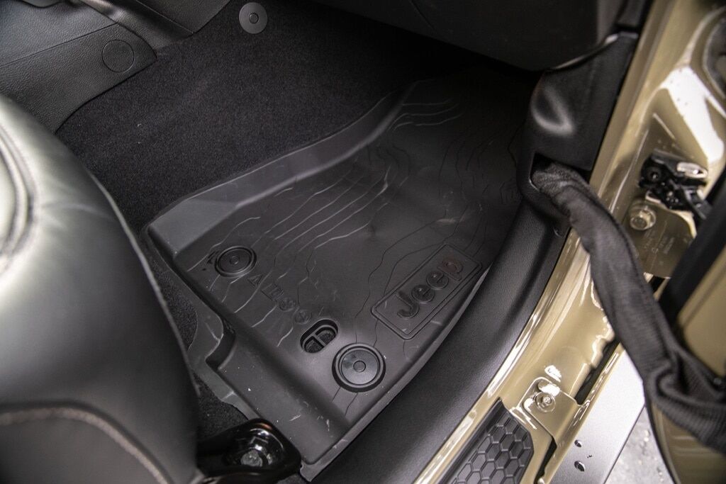 2026 Jeep Wrangler 4-DOOR WILLYS Orange MA