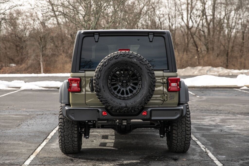 2026 Jeep Wrangler 4-DOOR WILLYS Orange MA