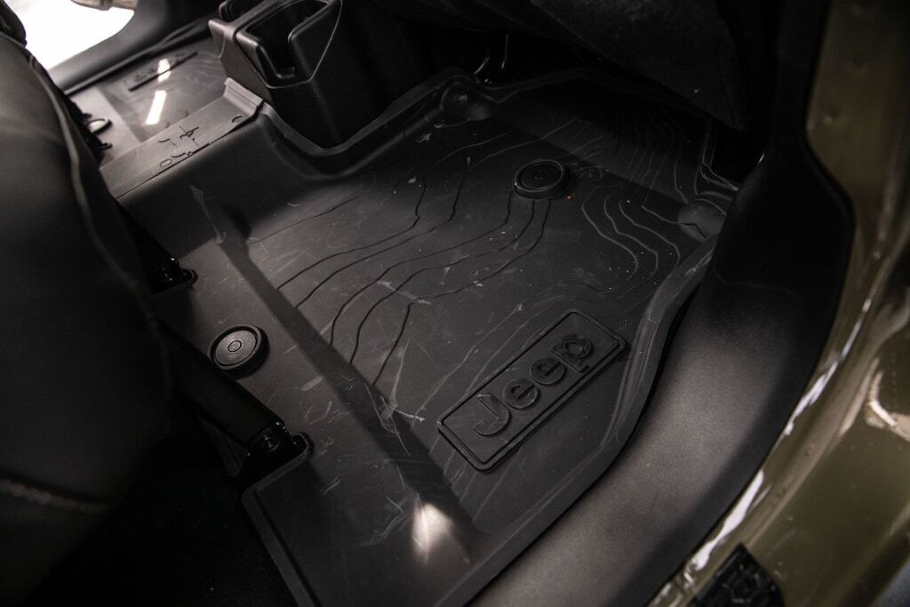 2026 Jeep Wrangler 4-DOOR WILLYS Orange MA