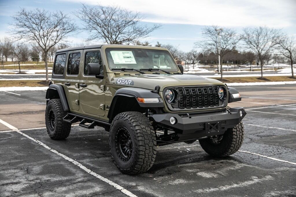 2026 Jeep Wrangler 4-DOOR WILLYS Orange MA