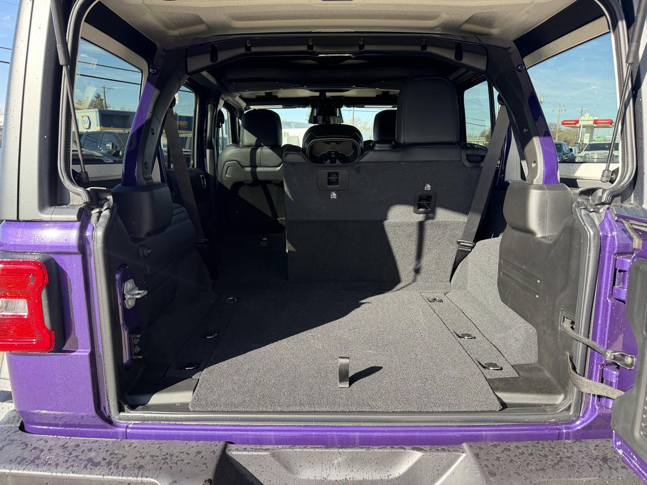 2026 Jeep Wrangler Rubicon 4x4 | Reign Purple | V6 | Nappa Leather | Heated Seats | Performance Suspension Redwater AB