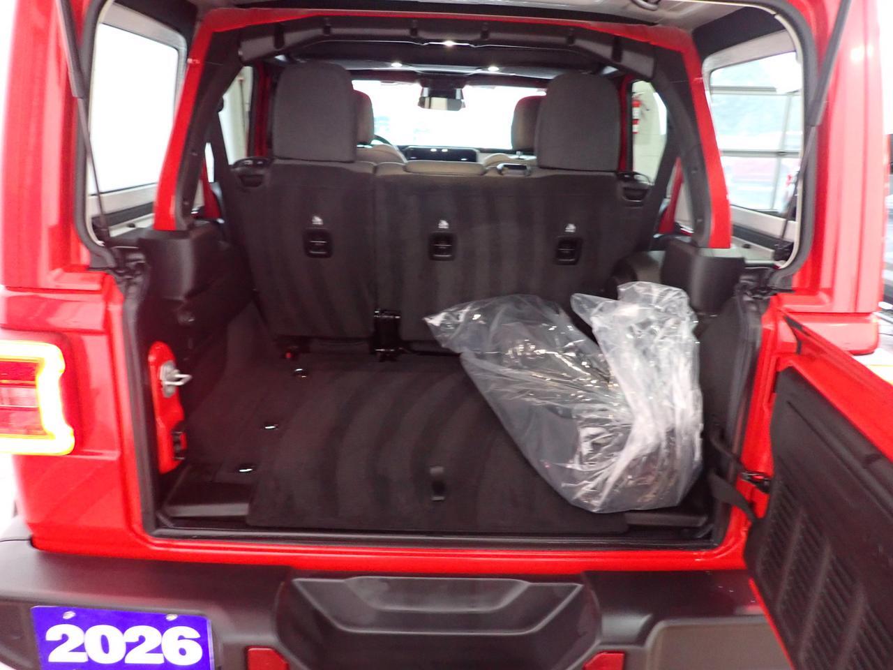 2026 Jeep Wrangler Sahara 4DR 4X4 LEATHER NAVI Listowel ON