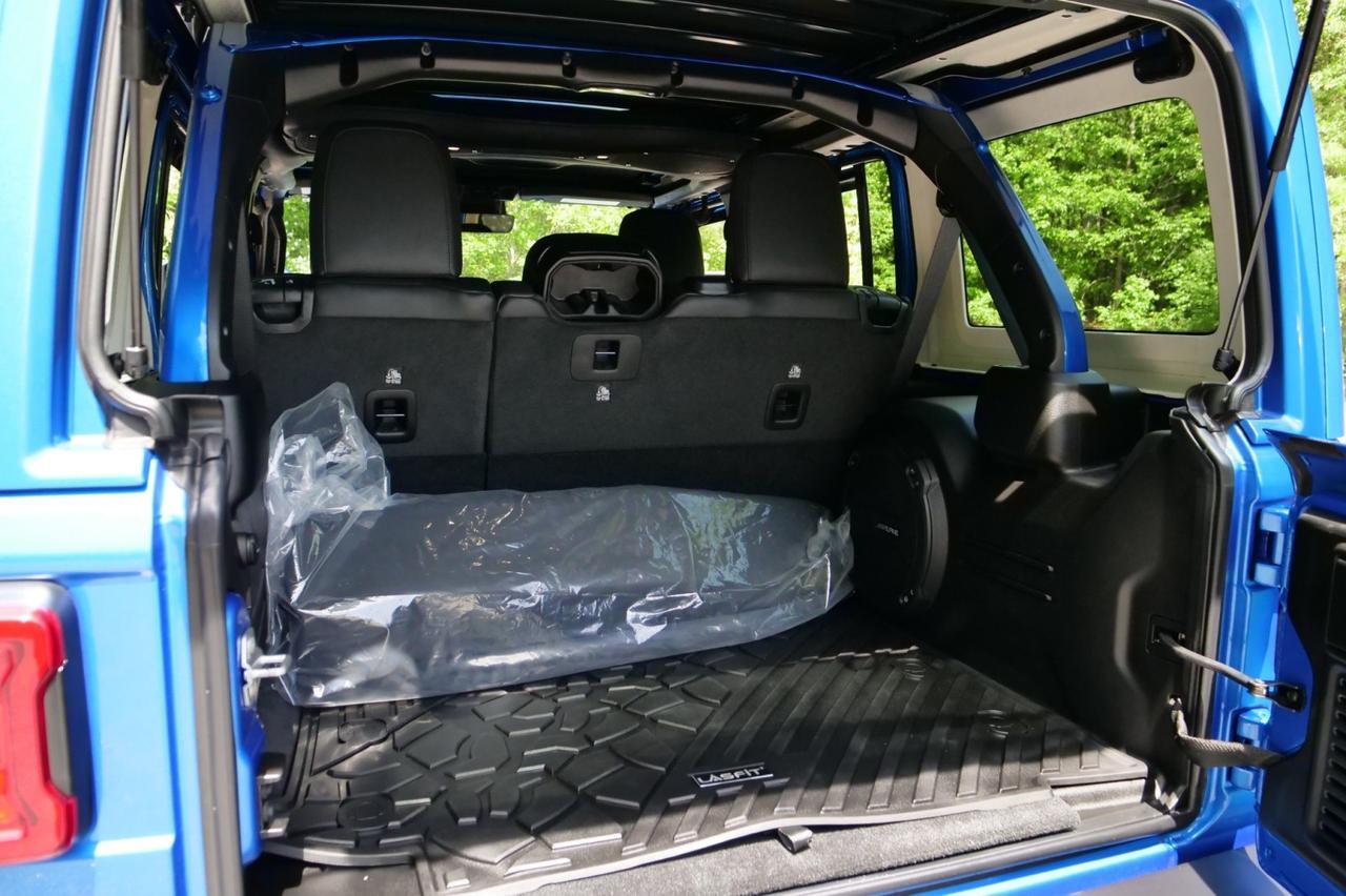 2026 Jeep Wrangler Sahara 4X4 / Sky One Roof / Adaptive Cruise! Lincolnton NC