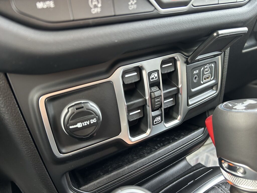 2026 Jeep Wrangler Sahara Crestwood KY