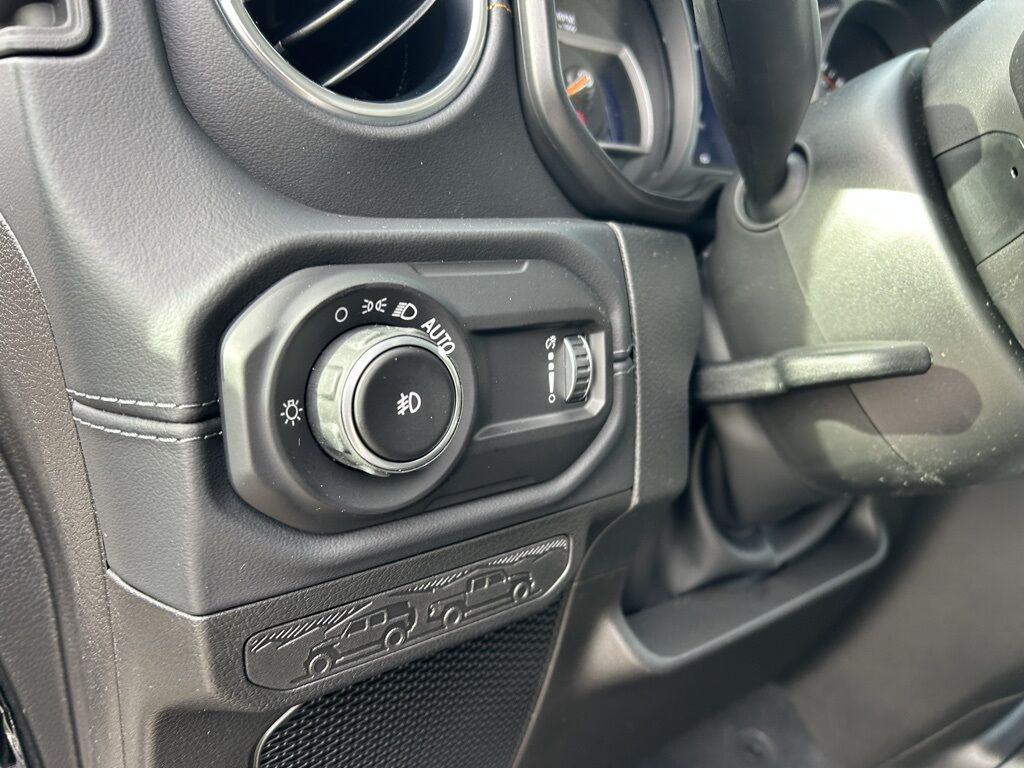 2026 Jeep Wrangler Sahara Crestwood KY