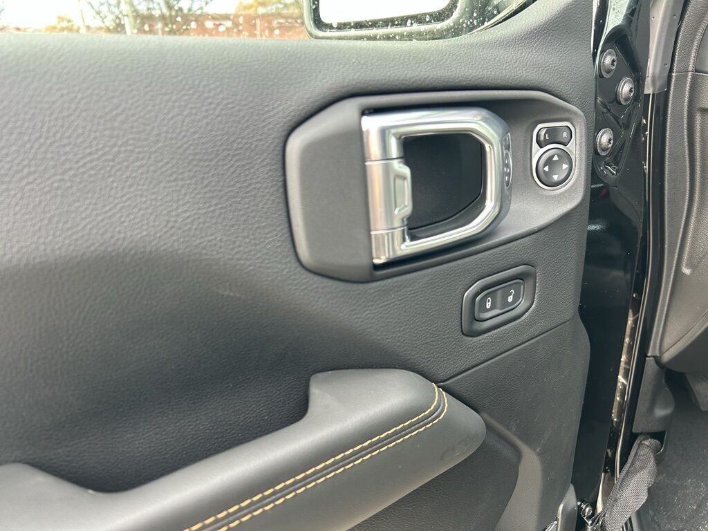 2026 Jeep Wrangler Sahara Crestwood KY