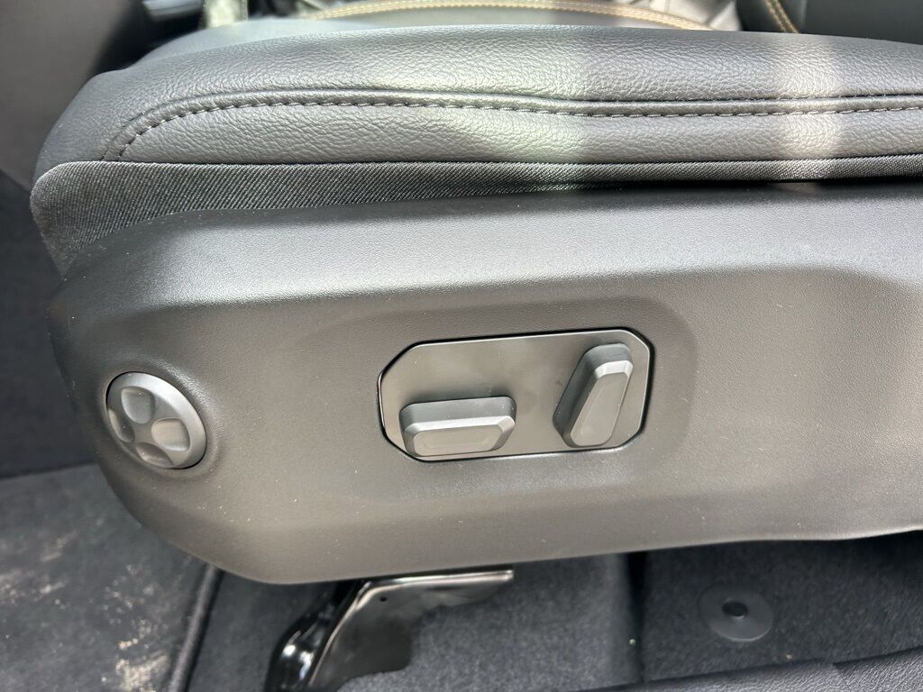 2026 Jeep Wrangler Sahara Crestwood KY