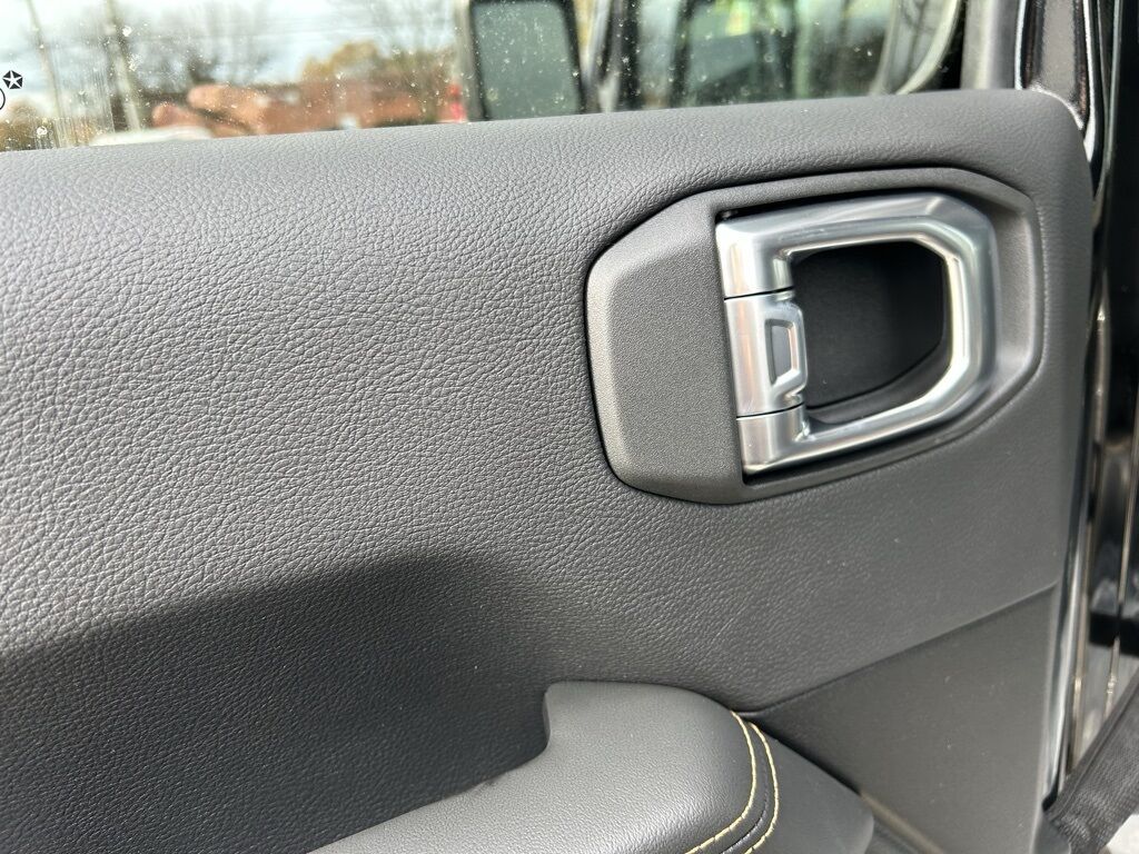 2026 Jeep Wrangler Sahara Crestwood KY