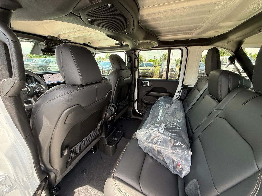 2026 Jeep Wrangler Sahara Crestwood KY