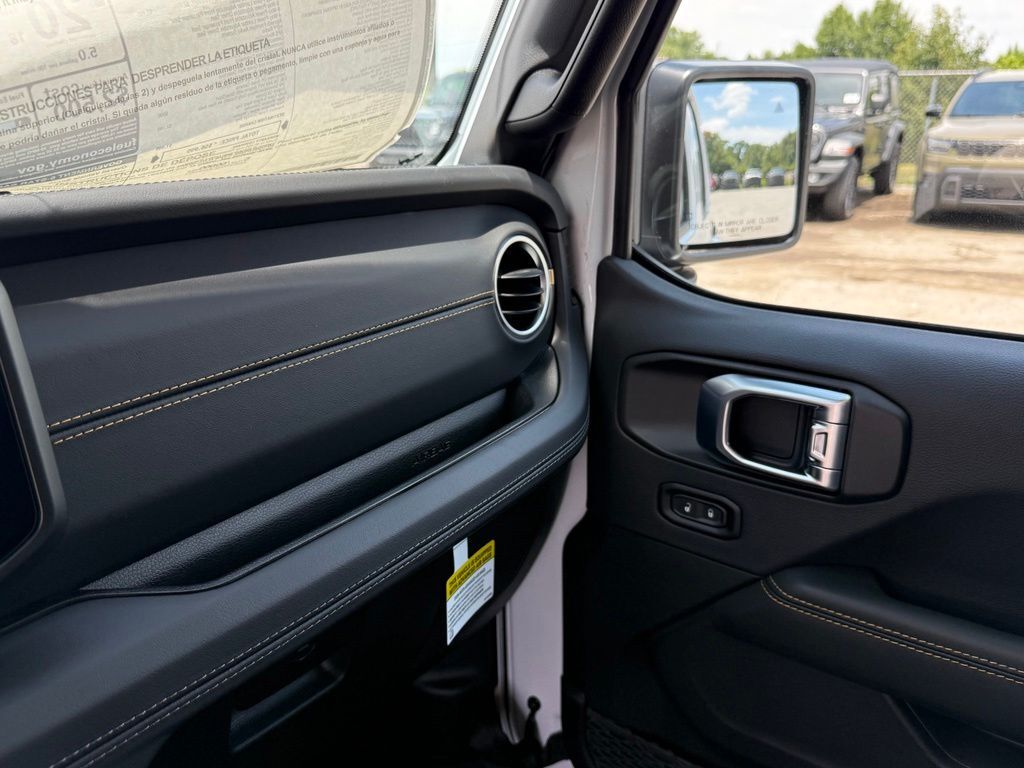 2026 Jeep Wrangler Sahara Crestwood KY