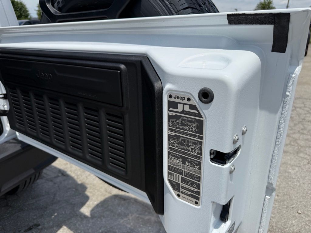 2026 Jeep Wrangler Sahara Crestwood KY