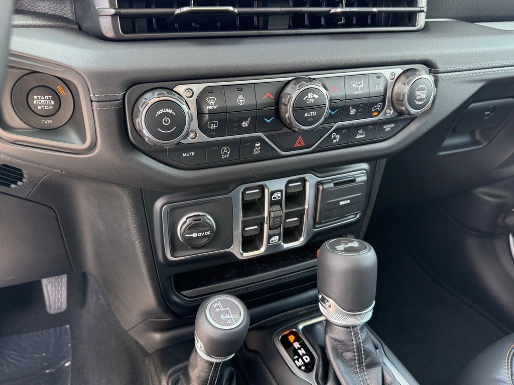 2026 Jeep Wrangler Sahara Crestwood KY