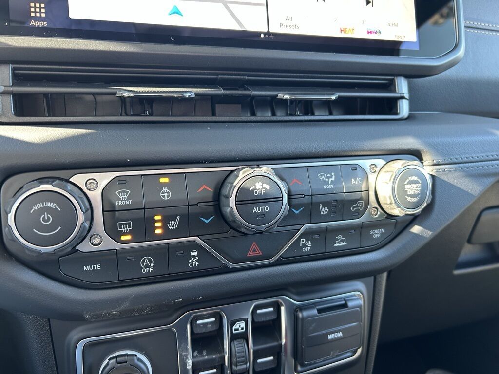 2026 Jeep Wrangler Sahara Crestwood KY