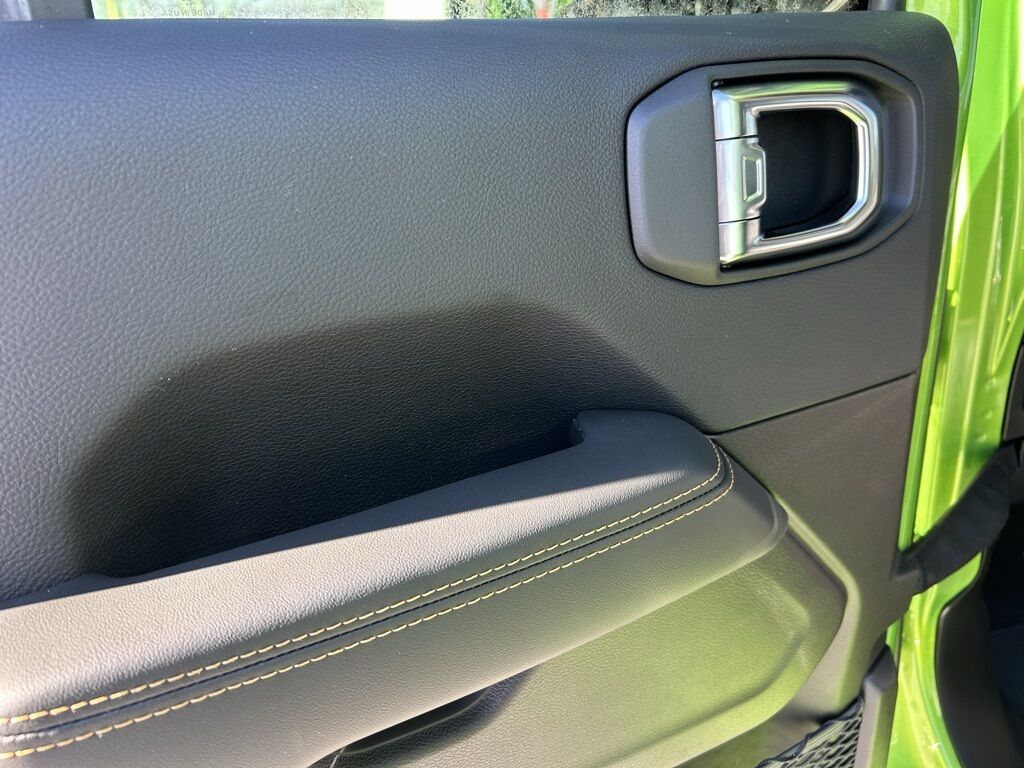 2026 Jeep Wrangler Sahara Crestwood KY