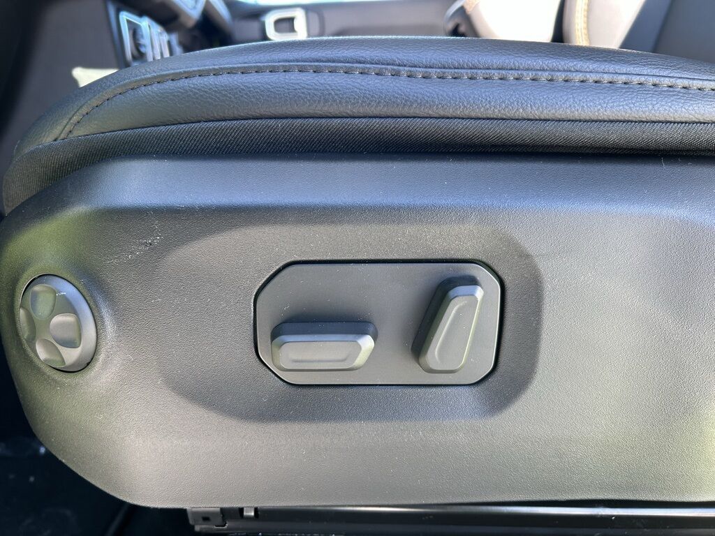 2026 Jeep Wrangler Sahara Crestwood KY