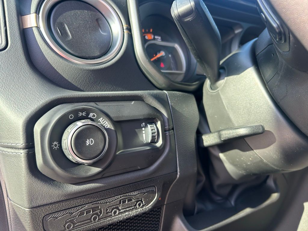 2026 Jeep Wrangler Sahara Crestwood KY