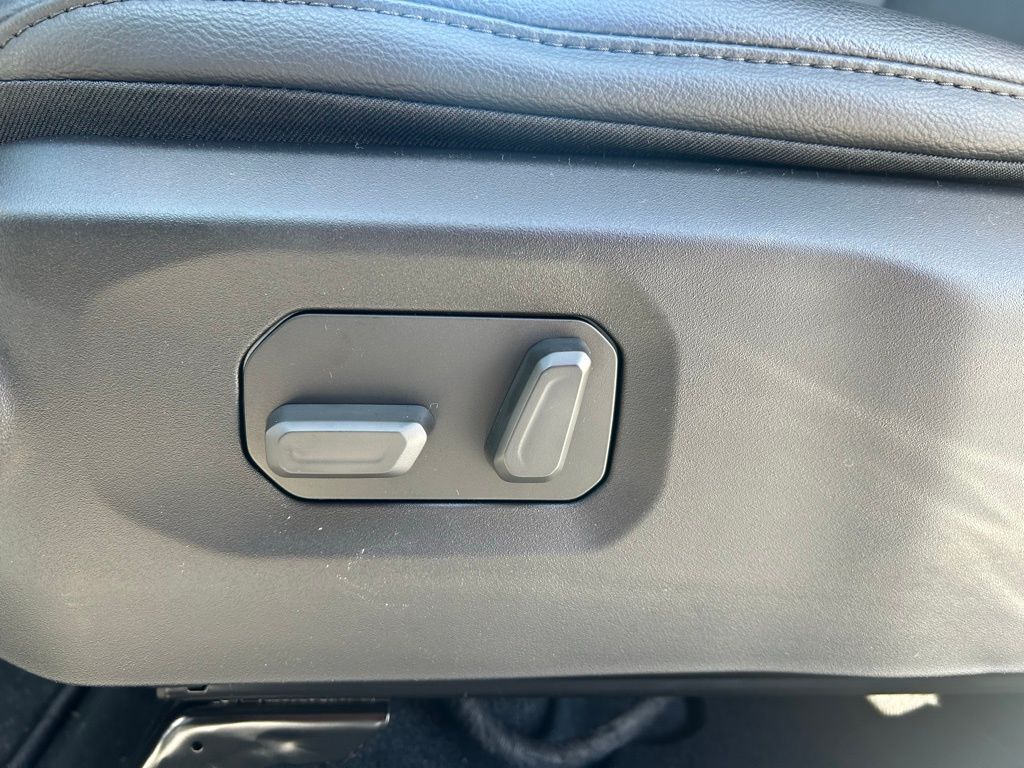 2026 Jeep Wrangler Sahara Crestwood KY