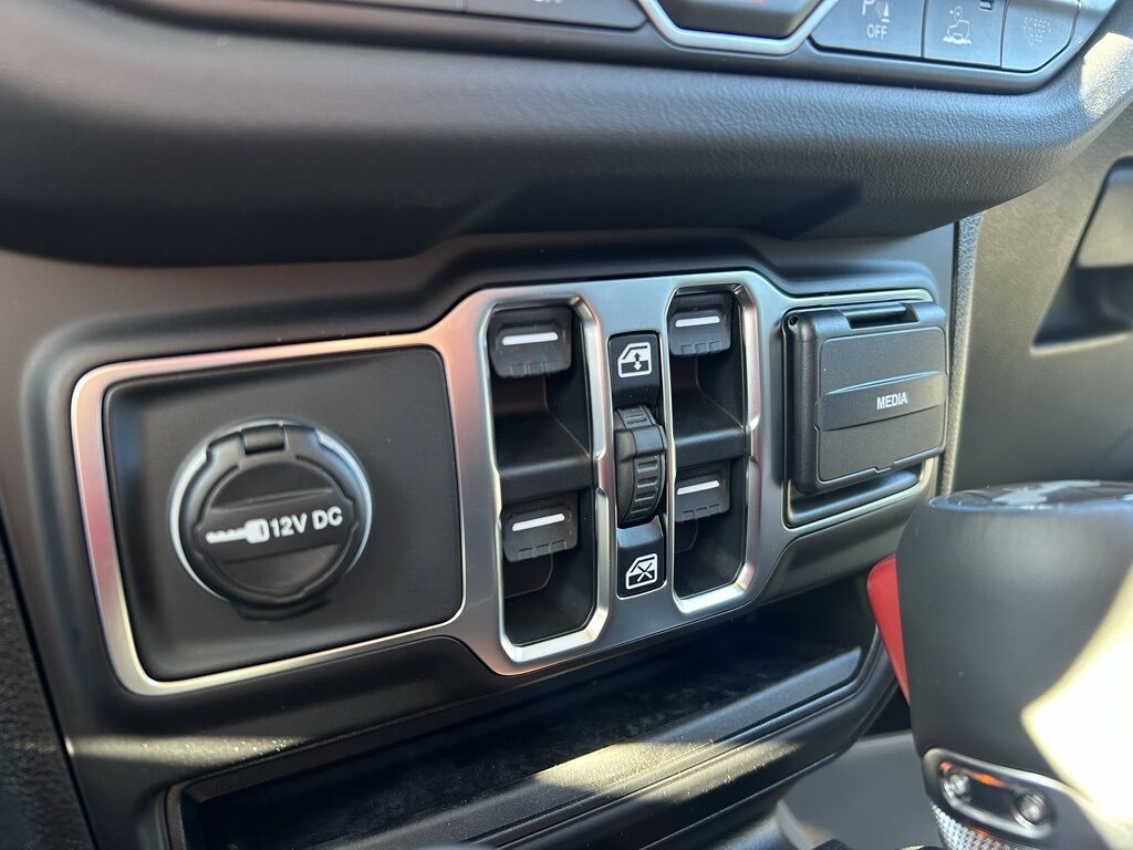 2026 Jeep Wrangler Sahara Crestwood KY