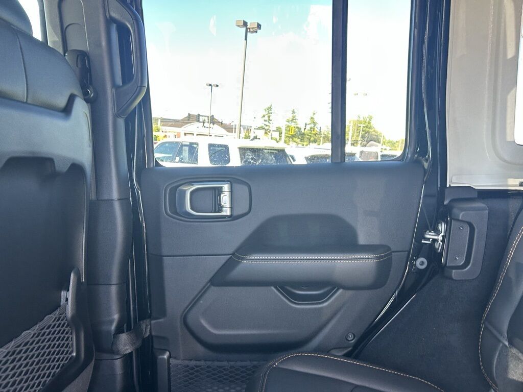 2026 Jeep Wrangler Sahara Crestwood KY