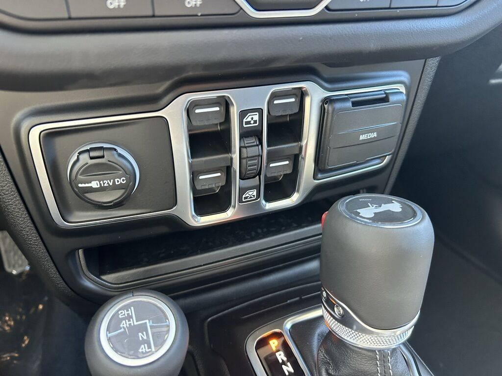 2026 Jeep Wrangler Sahara Crestwood KY