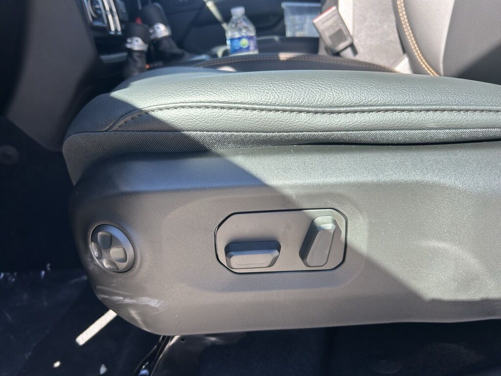 2026 Jeep Wrangler Sahara Crestwood KY