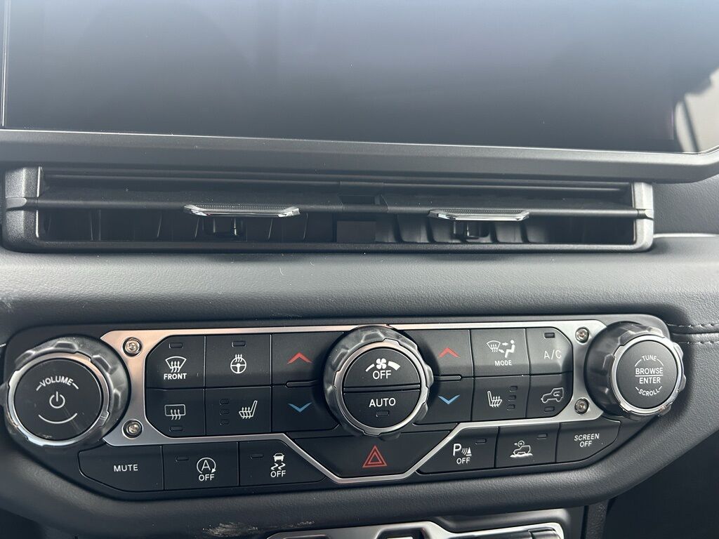 2026 Jeep Wrangler Sahara Crestwood KY