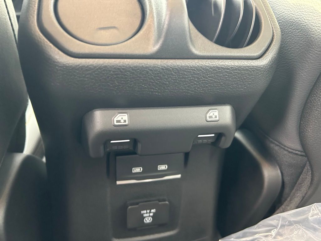 2026 Jeep Wrangler Sahara Crestwood KY