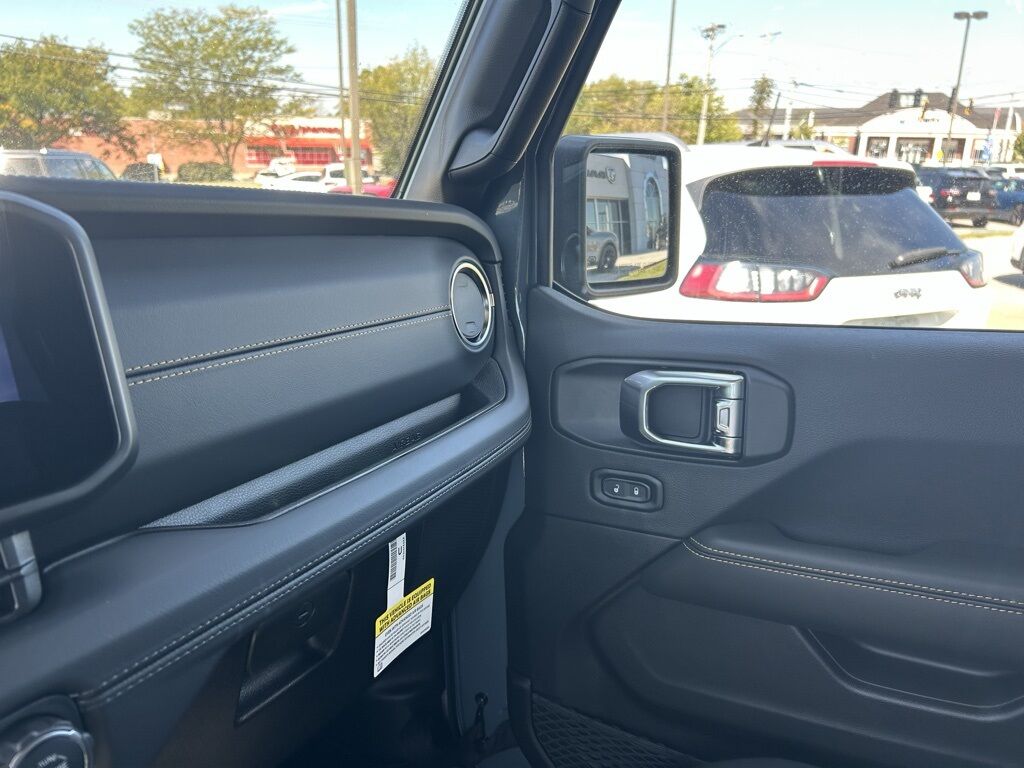 2026 Jeep Wrangler Sahara Crestwood KY