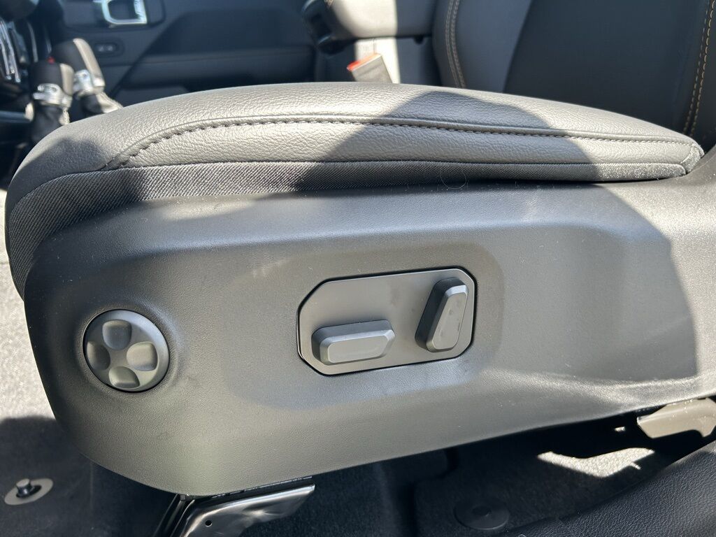 2026 Jeep Wrangler Sahara Crestwood KY