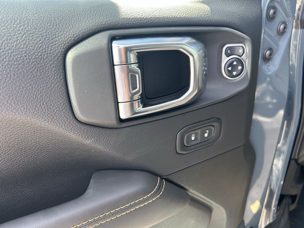 2026 Jeep Wrangler Sahara Crestwood KY
