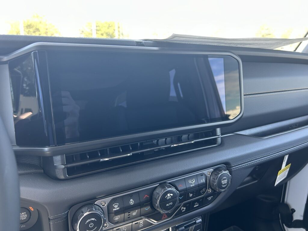 2026 Jeep Wrangler Sahara Crestwood KY