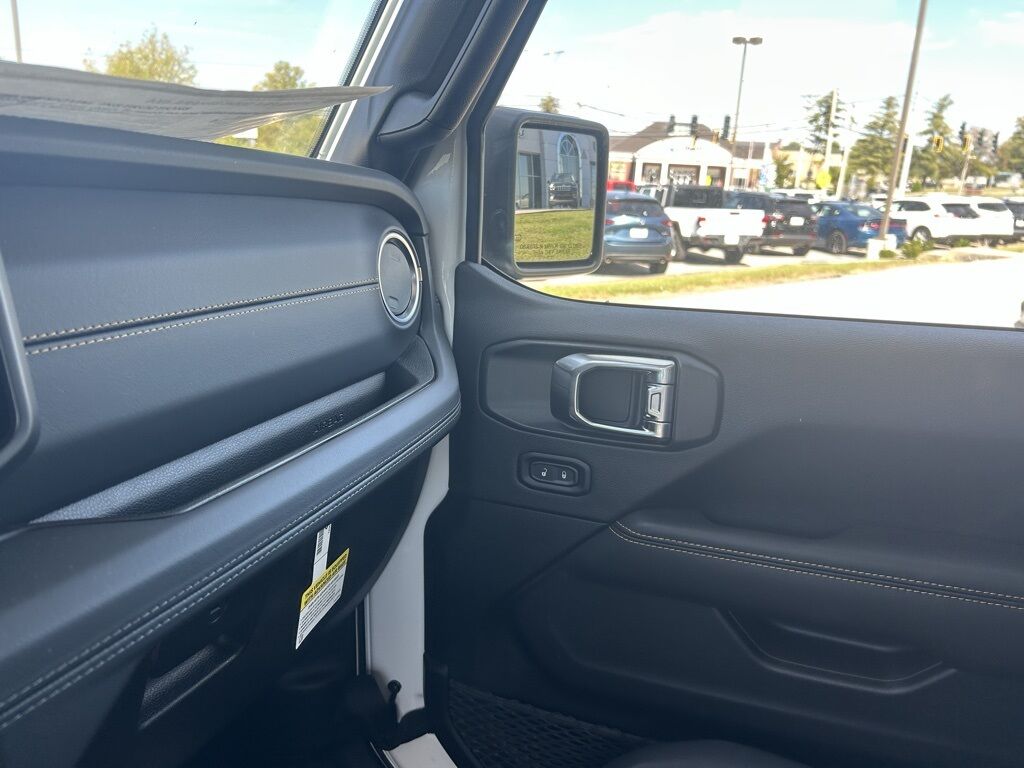 2026 Jeep Wrangler Sahara Crestwood KY