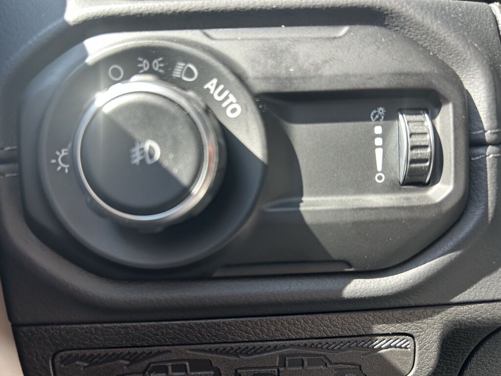 2026 Jeep Wrangler Sahara Crestwood KY