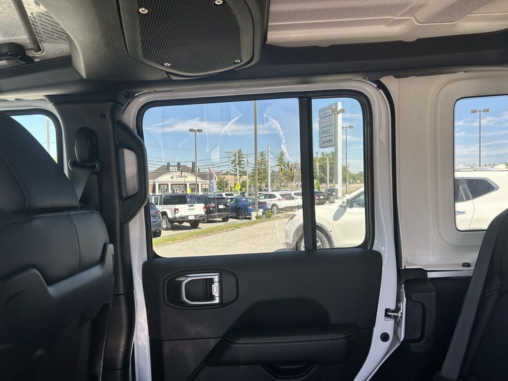 2026 Jeep Wrangler Sahara Crestwood KY
