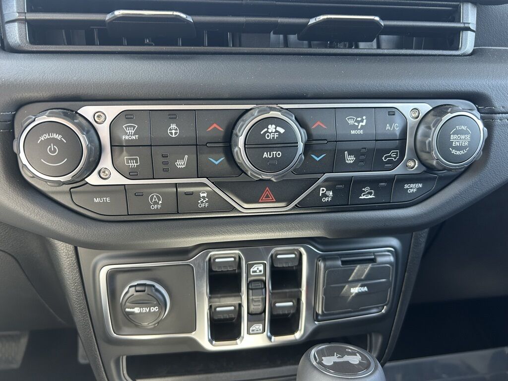 2026 Jeep Wrangler Sahara Crestwood KY