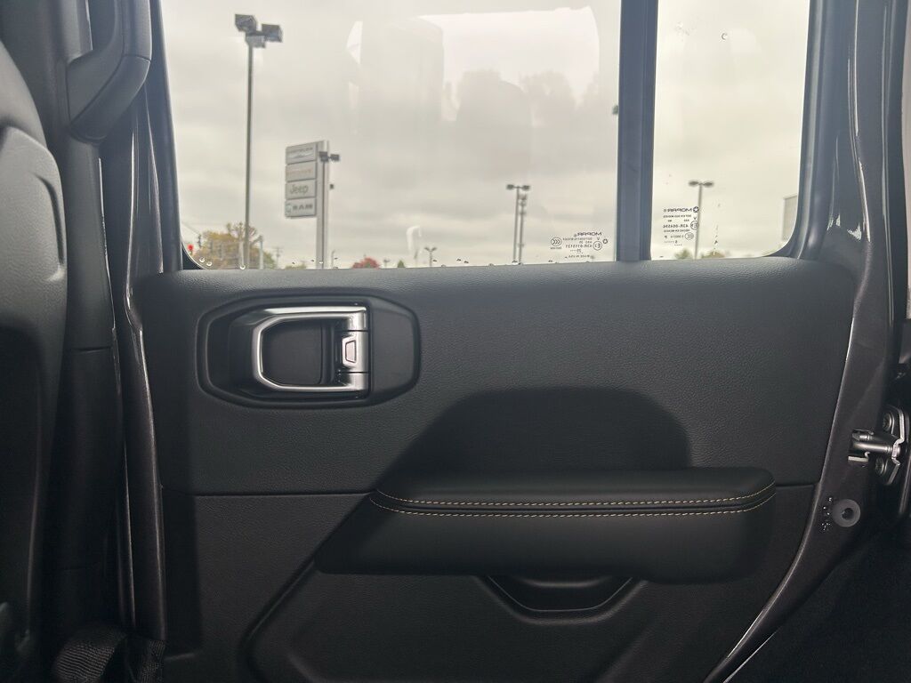 2026 Jeep Wrangler Sahara Crestwood KY