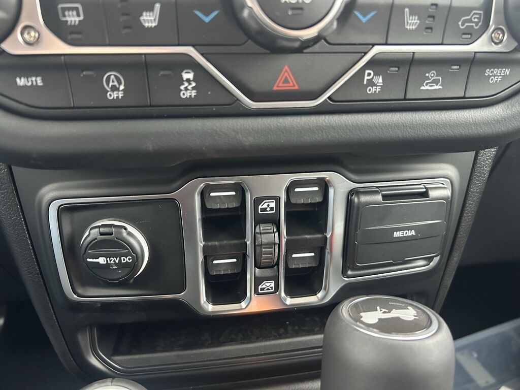 2026 Jeep Wrangler Sahara Crestwood KY