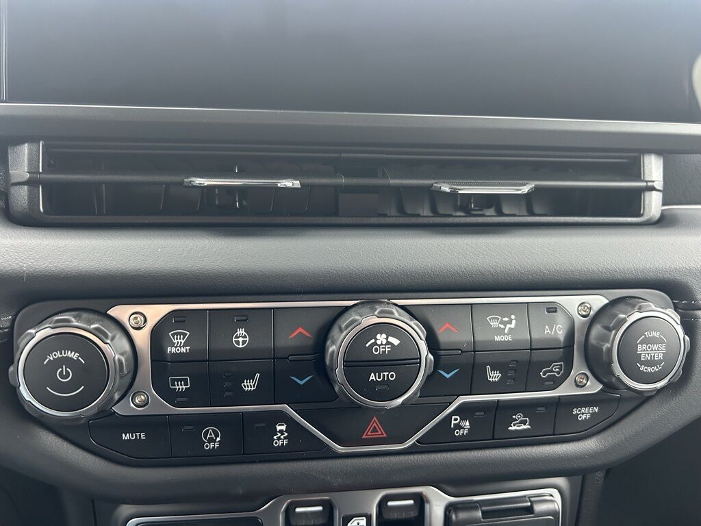 2026 Jeep Wrangler Sahara Crestwood KY