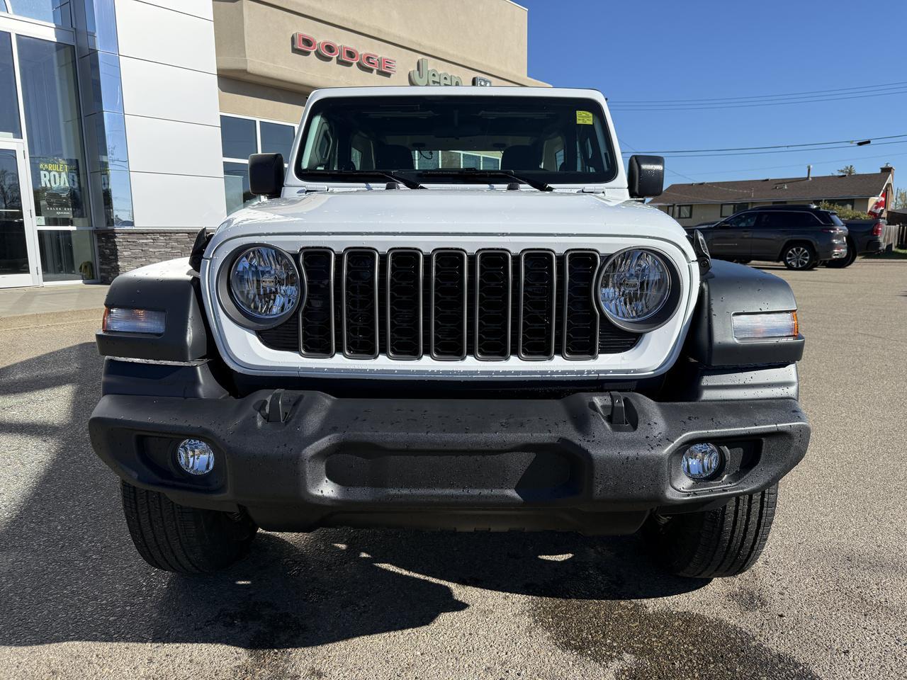 2026 Jeep Wrangler Sport 4x4 | 2L Turbo | 3 Piece Hardtop | Backup Camera | 17IN Black Wheels | 2 Door